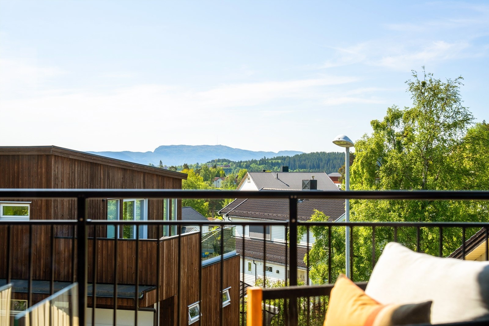 Utsikten er upåklagelig også fra balkong. Galleribilde