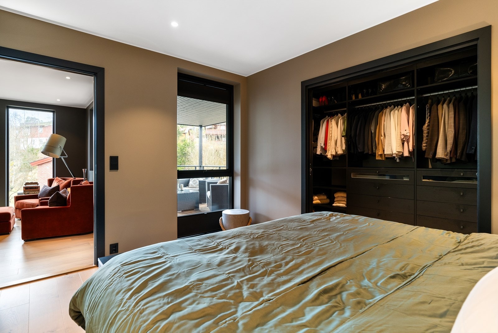 Inkl. tv-stue er masteravdelingen på hele 38,8m². Galleribilde