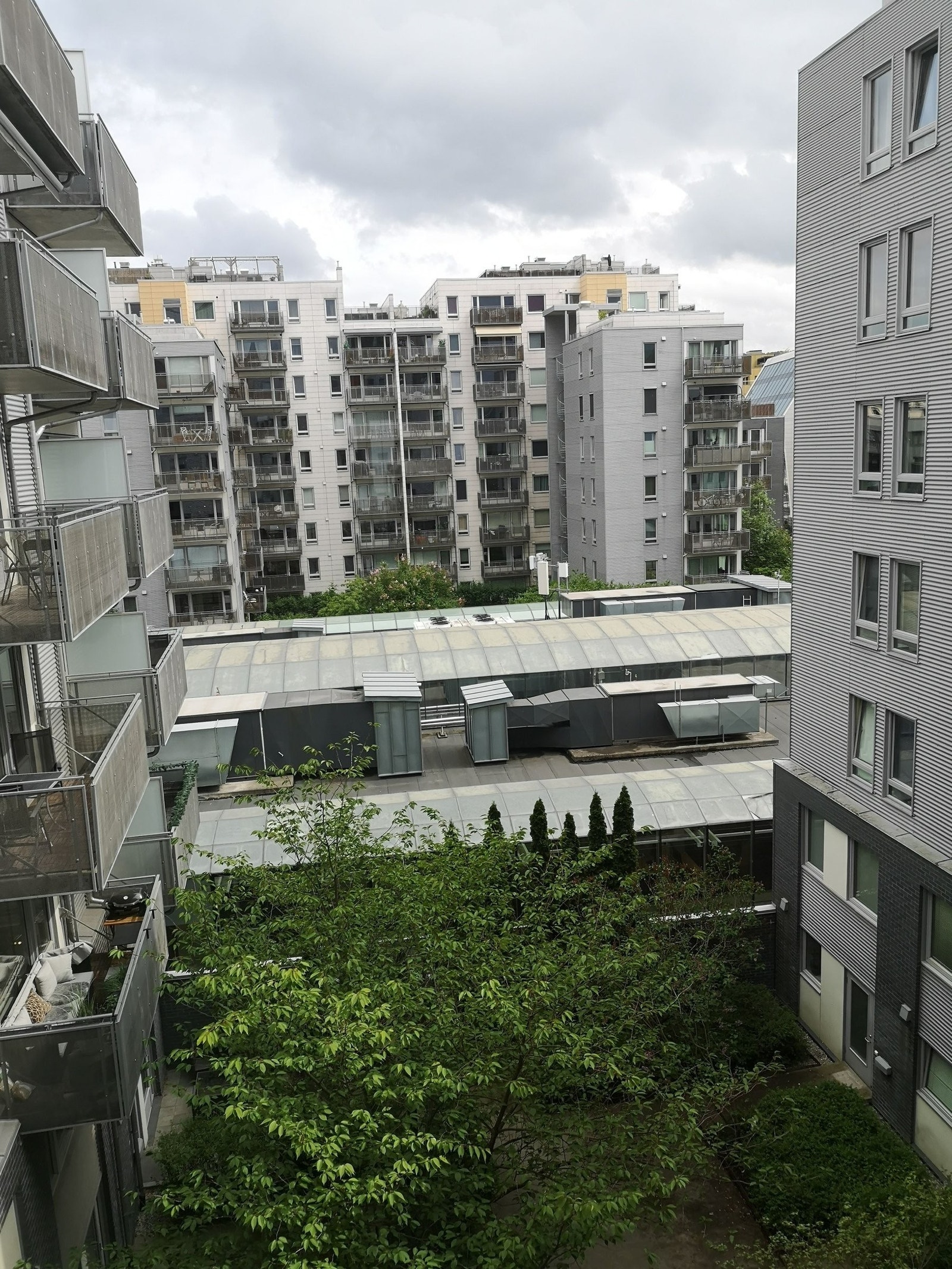 Utsikt mot baksiden. Galleribilde