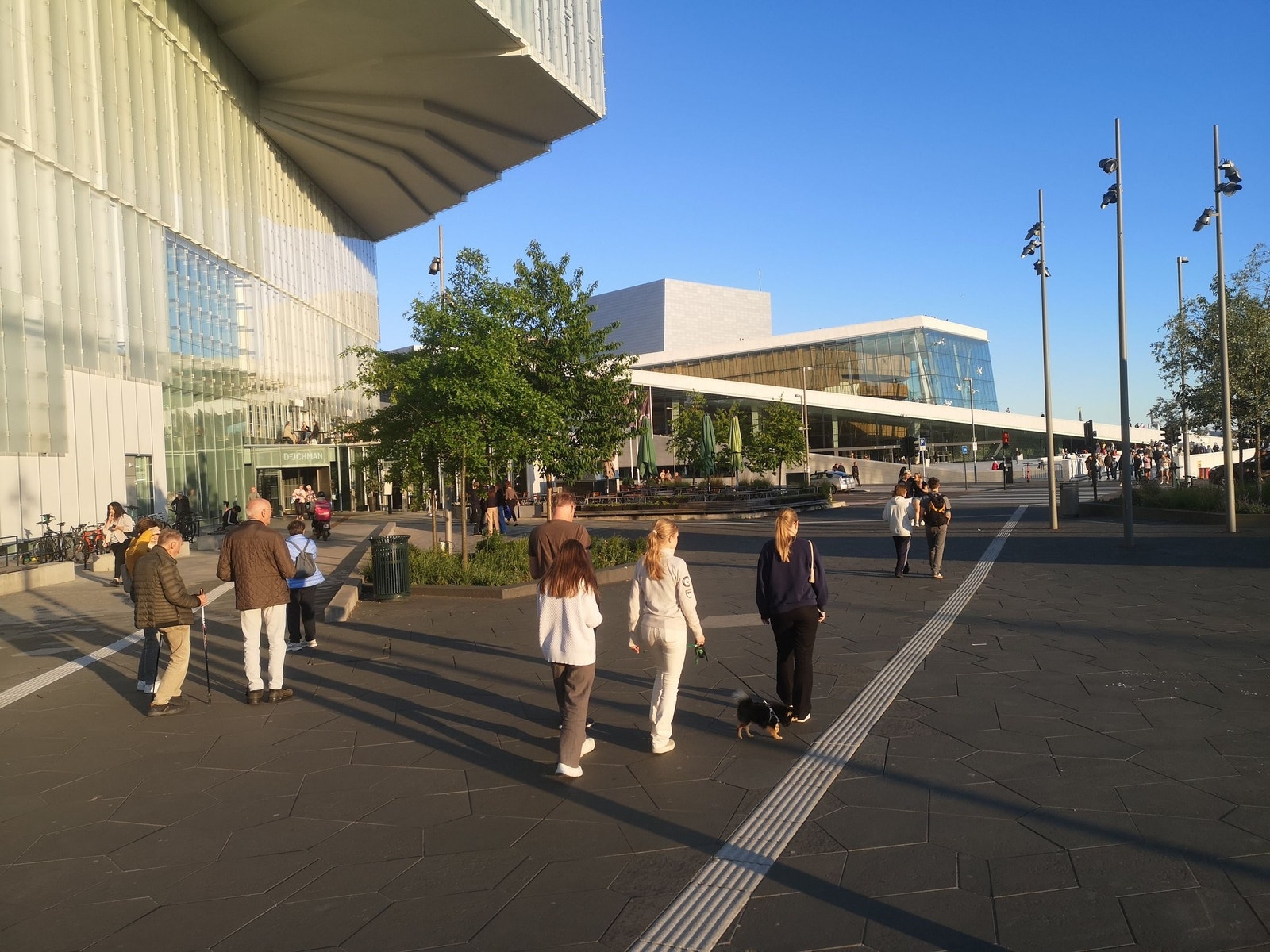 Operaen og Deichman Bjørvika er i nærheten. Galleribilde