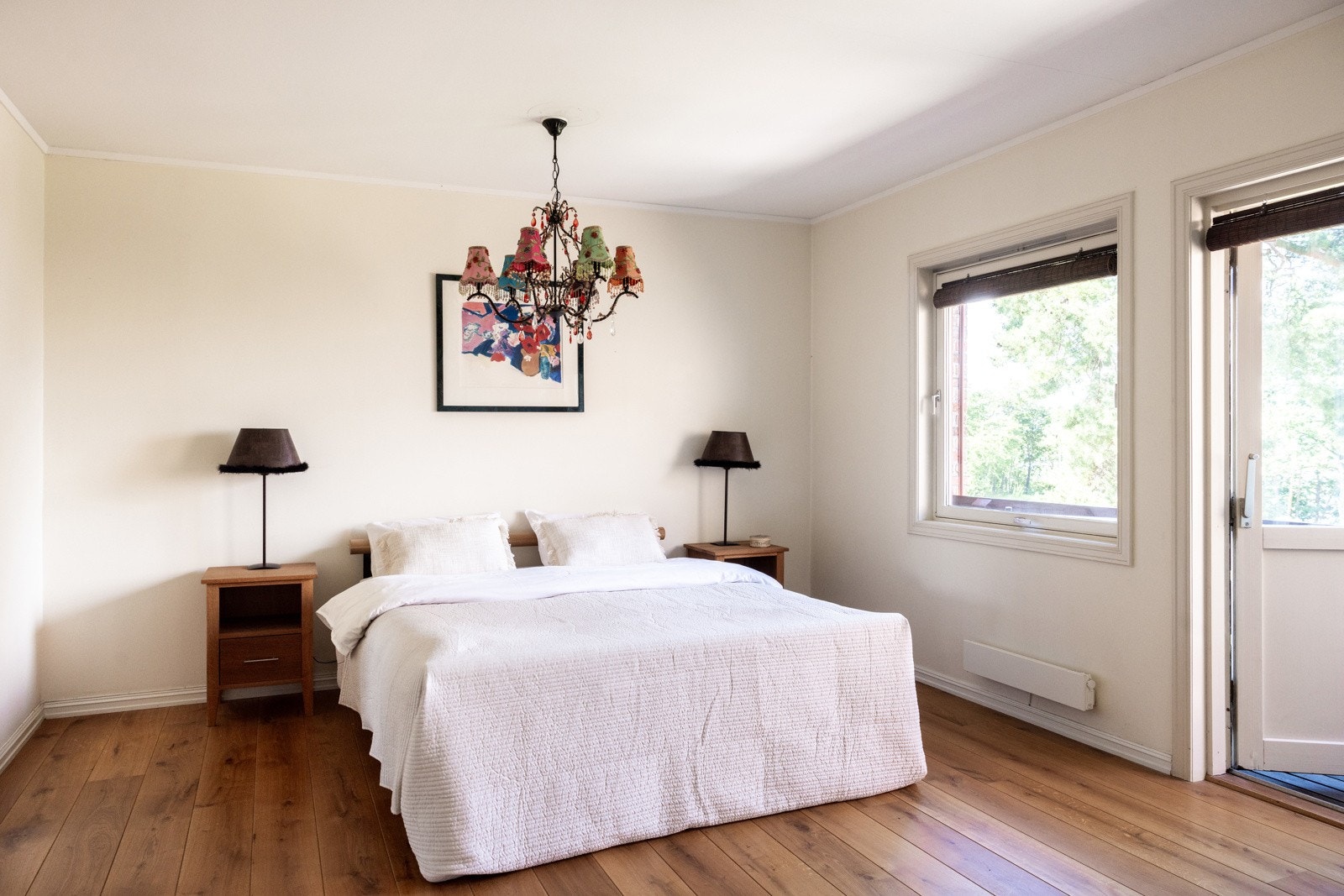 Direkte utgang til balkong fra soverommet. Galleribilde