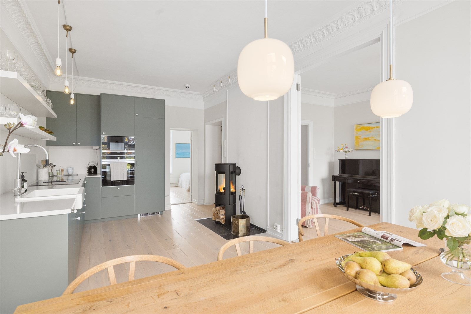 Leiligheten i 3. etasje er påkostet og er med lekre detaljer. Bli med på visning! Galleribilde