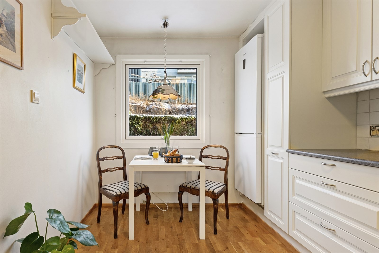 Sittegruppe på kjøkken Galleribilde