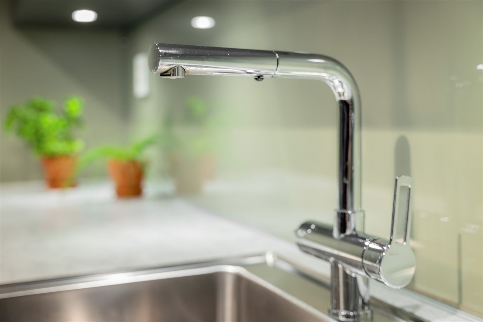 Ventilator på kjøkkenet er tilknyttet bygningens balanserte ventilasjonssystem. Galleribilde