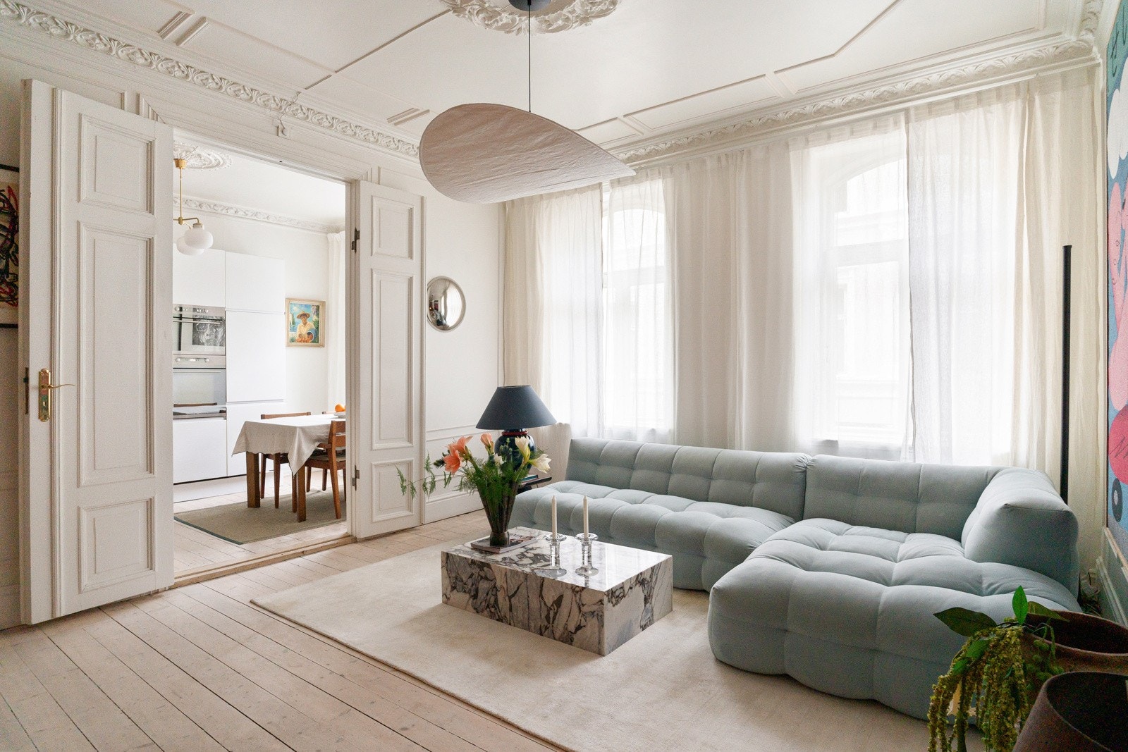 Peter Hørte Lunde v/ PrivatMegleren Aksept ønsker deg velkommen til Møllergata 47B - en nydelig andelsleilighet med en rekke ettertraktede fasiliteter! Galleribilde