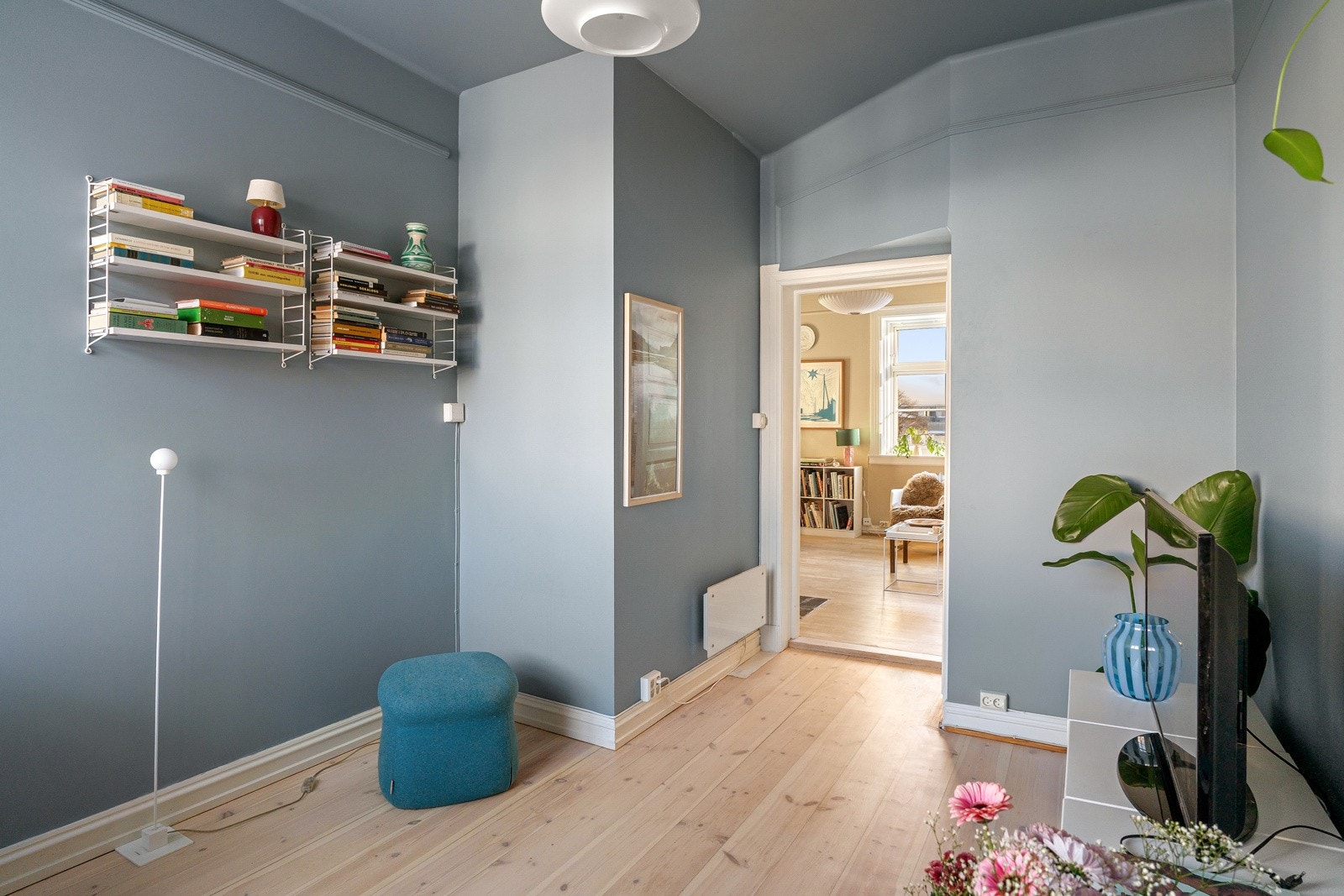 Rommet er av god størrelse slik at du har plass til det du trenger. Galleribilde