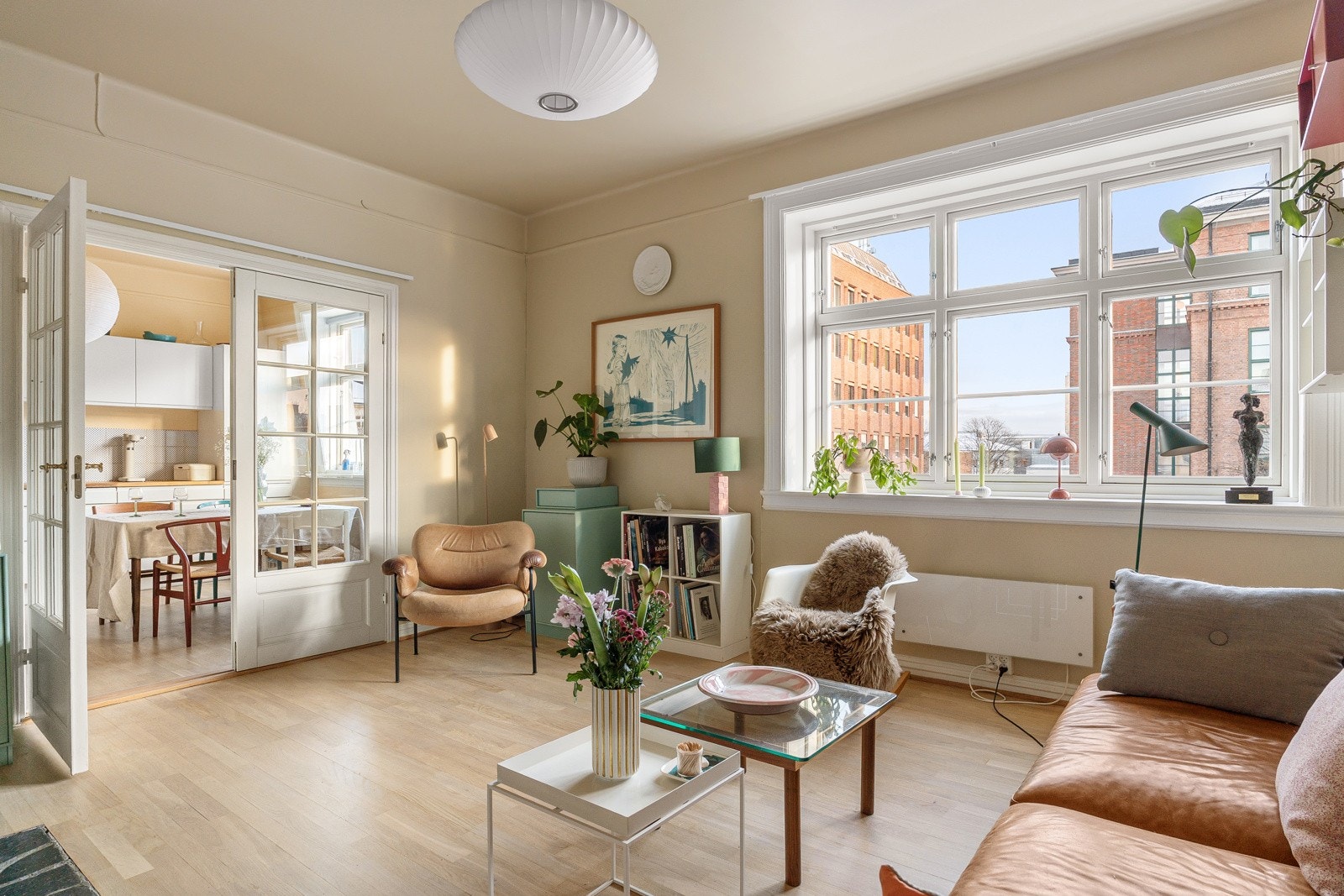 Peter Hørte Lunde v/ PrivatMegleren Aksept ønsker deg velkommen til Geitmyrsveien 68 - en særdeles lys og luftig leilighet med fantastisk beliggenhet! Galleribilde