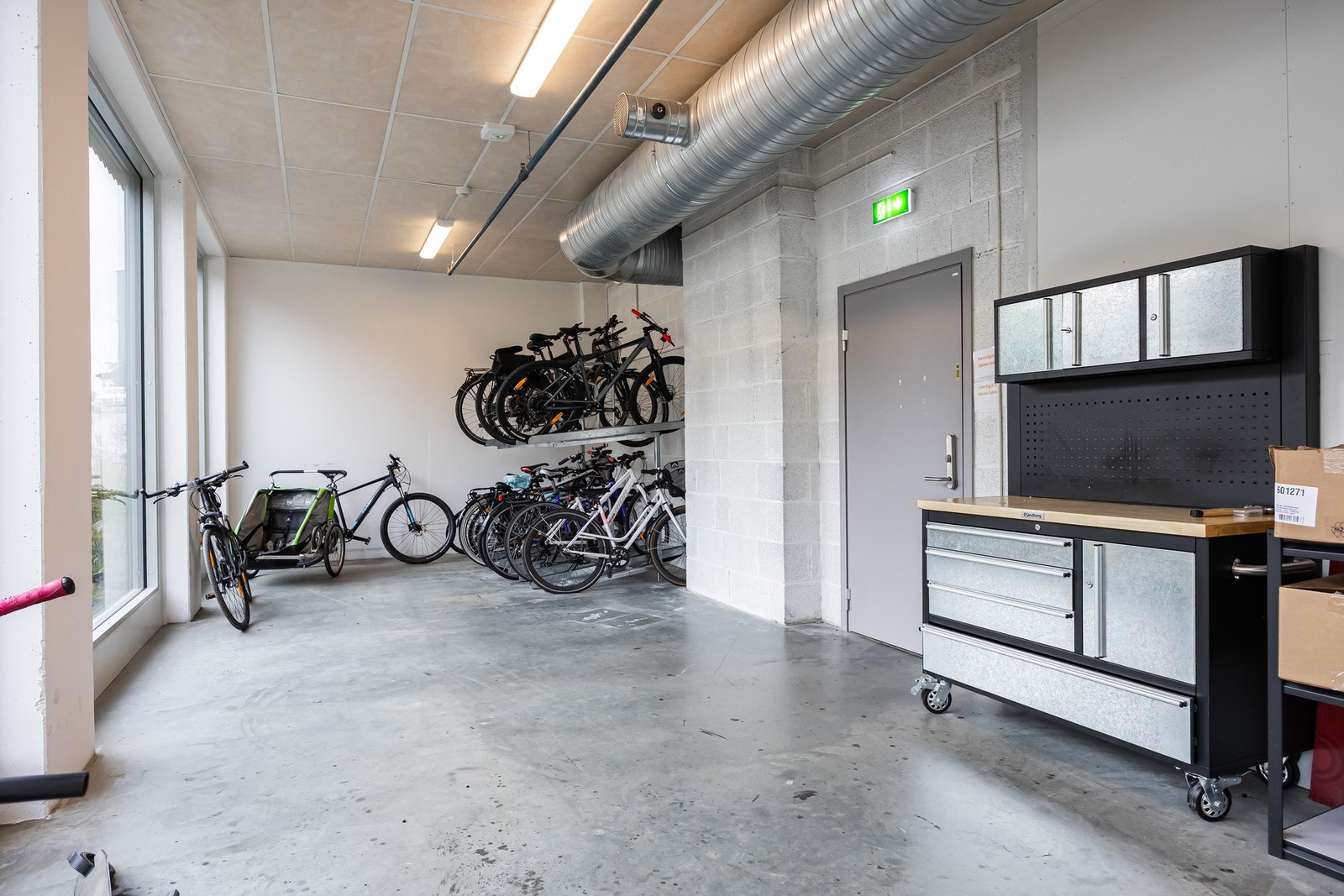 Sykkelverksted i fellesareal. Galleribilde
