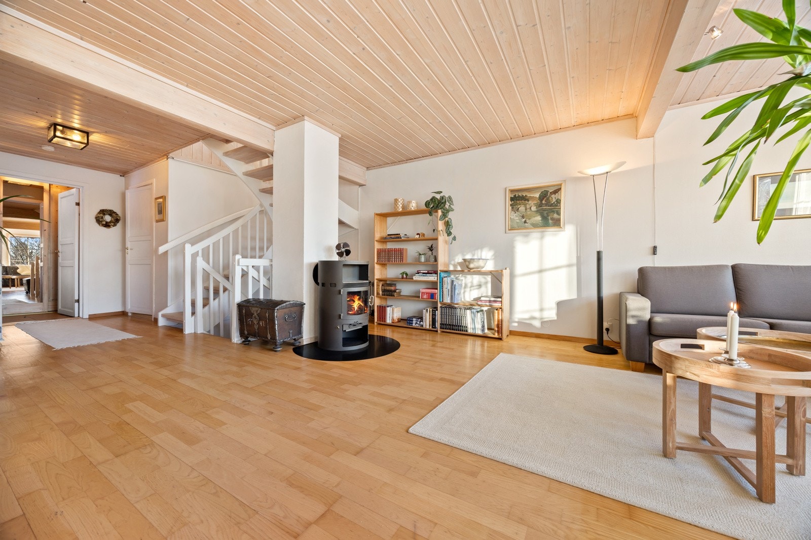 Moderne peiskamin Galleribilde