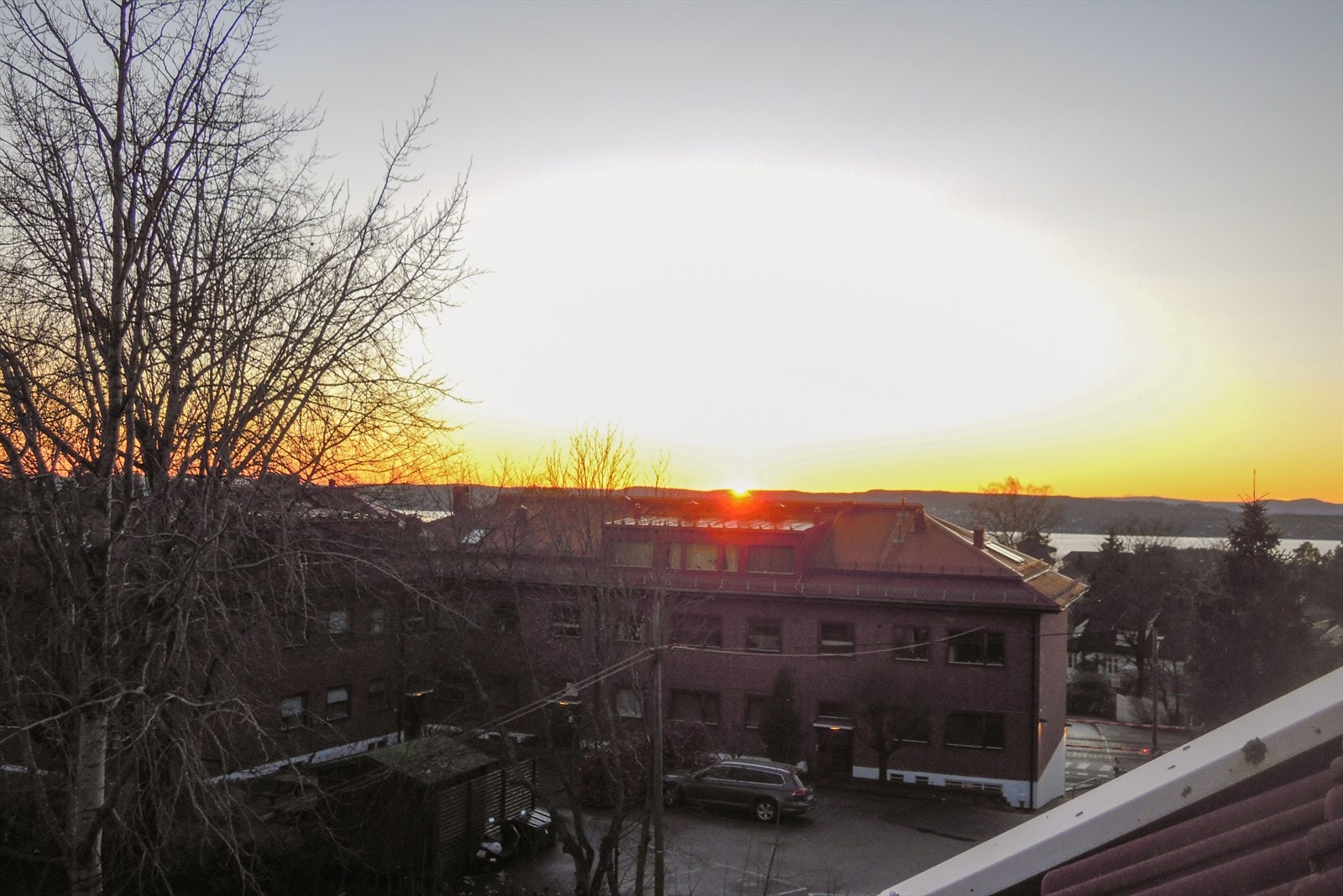 Privat bilde fra selger. Bildet er tatt fra takvindu. Galleribilde