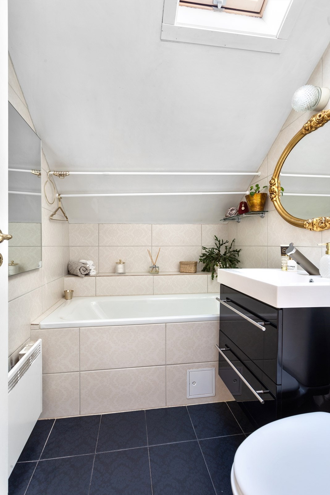 Pent flislagt baderom fra 2012. Galleribilde