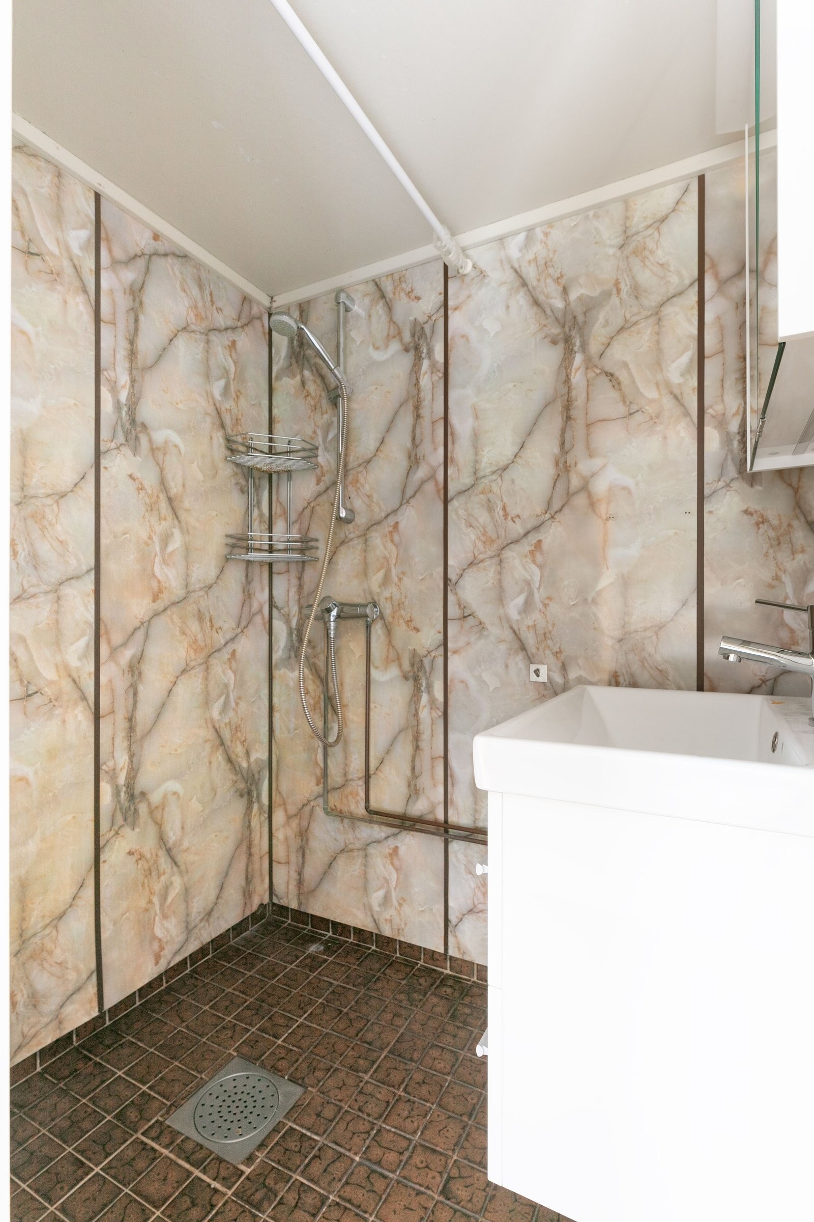 Dusj kjeller Galleribilde