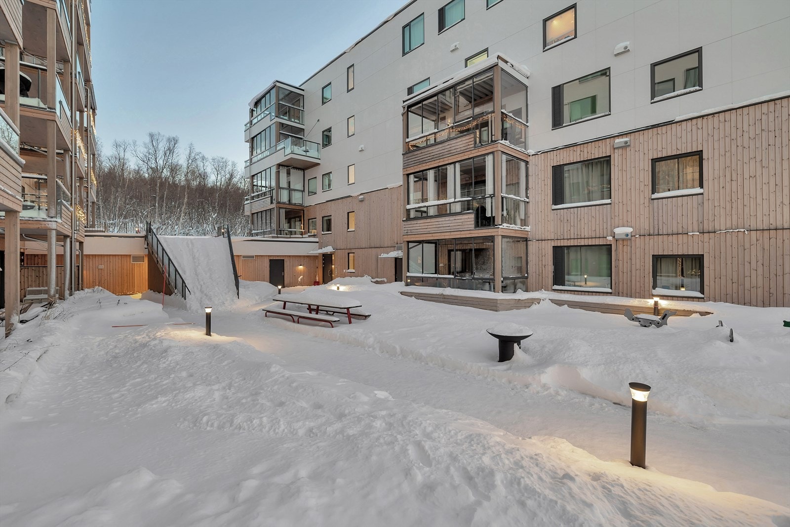 Kort vei til skole, nærbutikk og treningssenter - alt du trenger i hverdagen Galleribilde