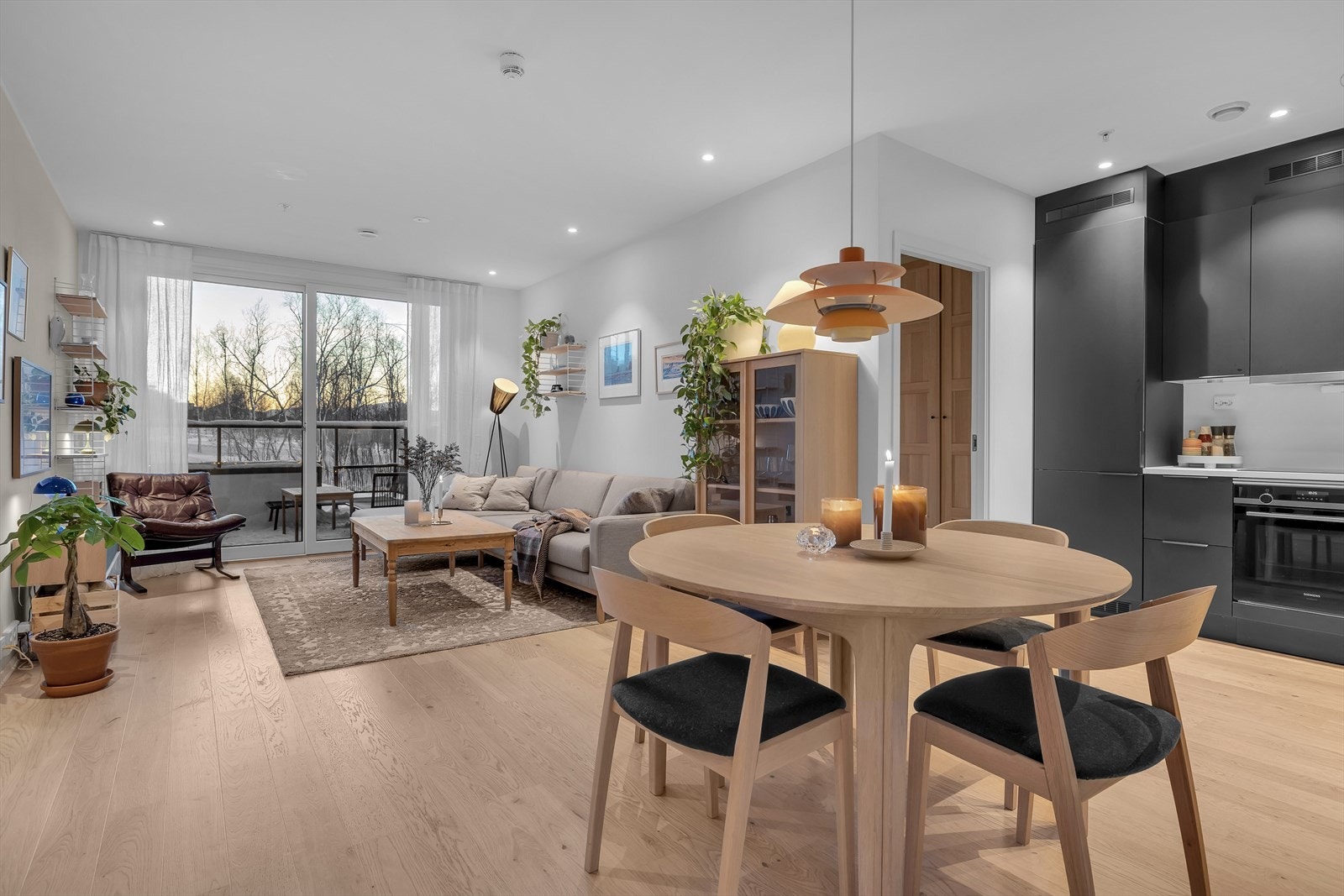 Velkommen til Nordheimvegen 89 presentert av Marie Traasdahl Hansen v/ Hjem Eiendomsmegling Galleribilde