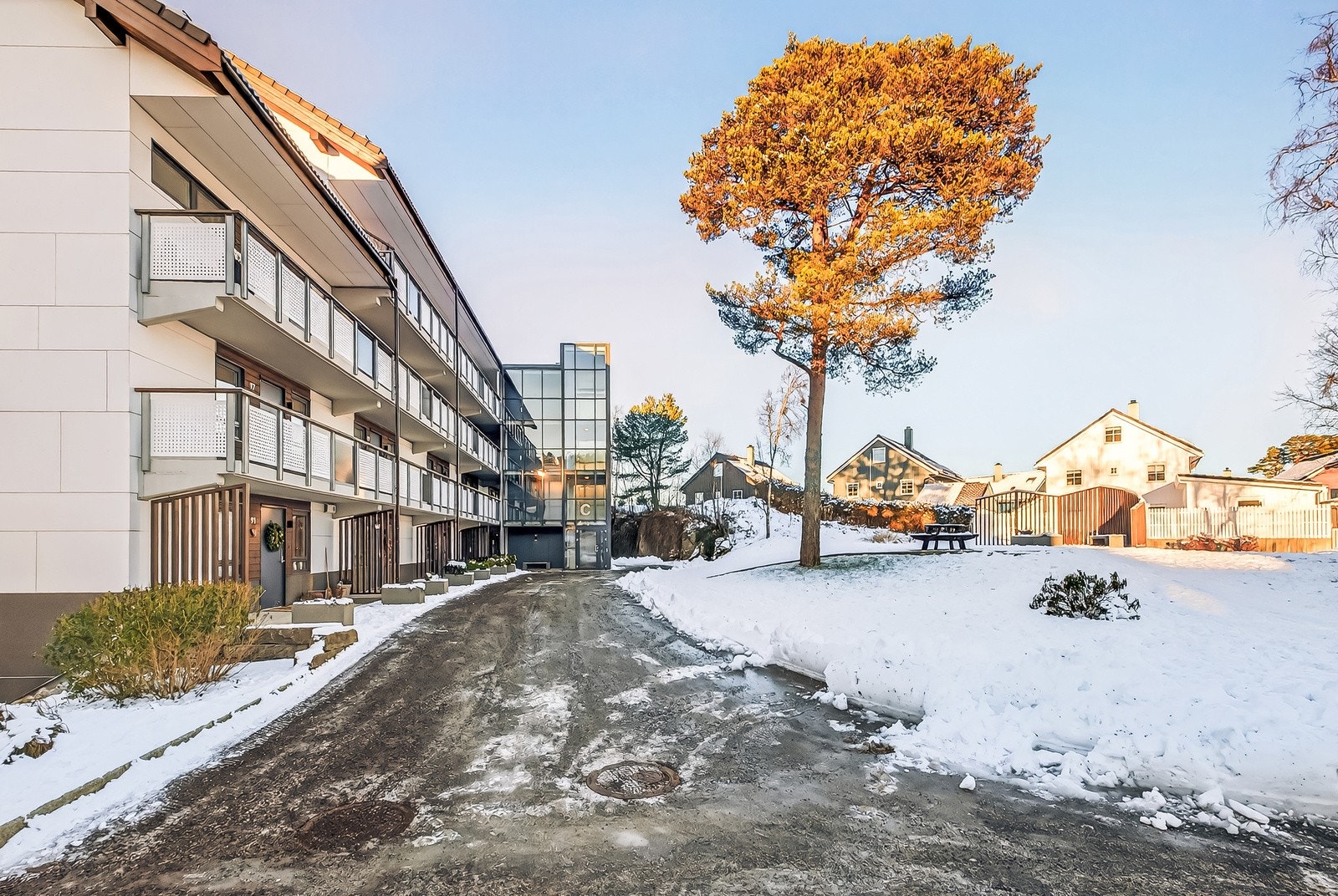 Pent opparbeidet borettslag, som har gjennomført en rekke oppgraderinger de siste årene. Galleribilde