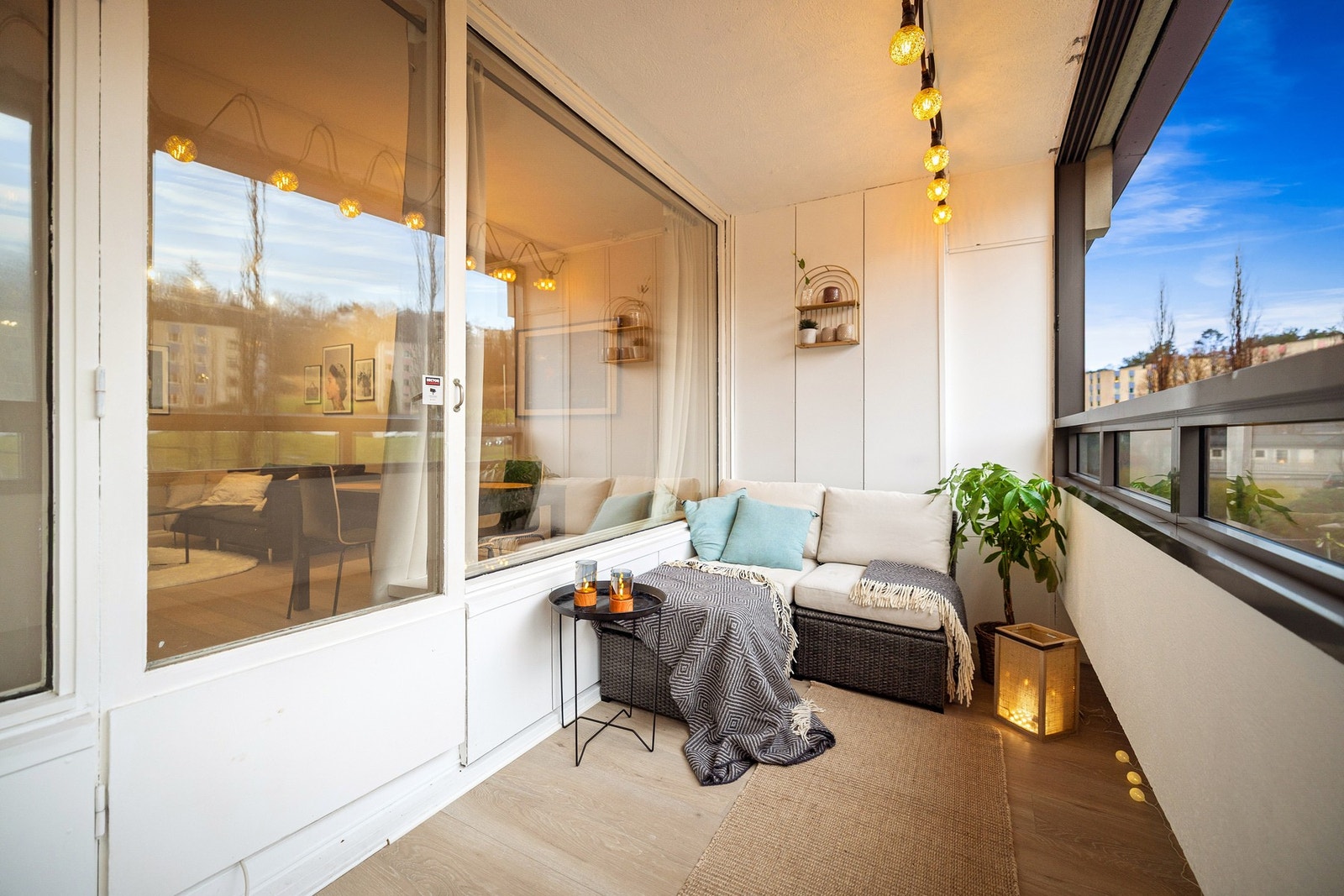 Velkommen til Loddefjordveien 34! 3-roms leilighet med meget sentral beliggenhet kun 3 minutter fra Vestkanten Storsenter Galleribilde