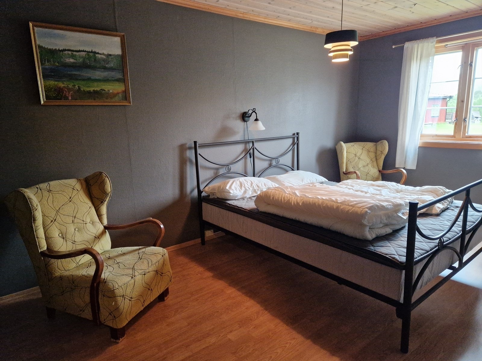 Soverom i 1 etg. av god størrelse Galleribilde