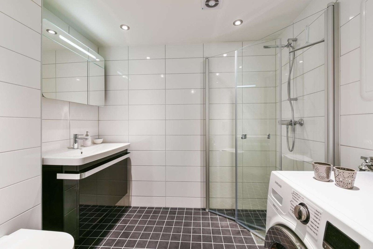Litt eldre bilde av badet - nå er det også en tørketrommel her. Galleribilde