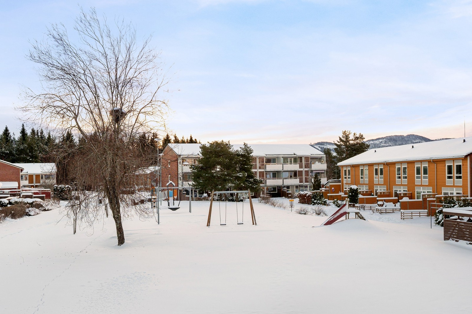 Felles lekeplass i området. Galleribilde