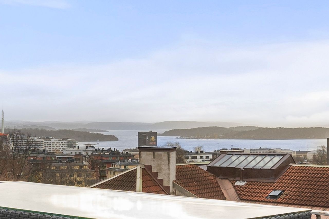 Takterrasse med flott utsikt over Oslofjorden Galleribilde