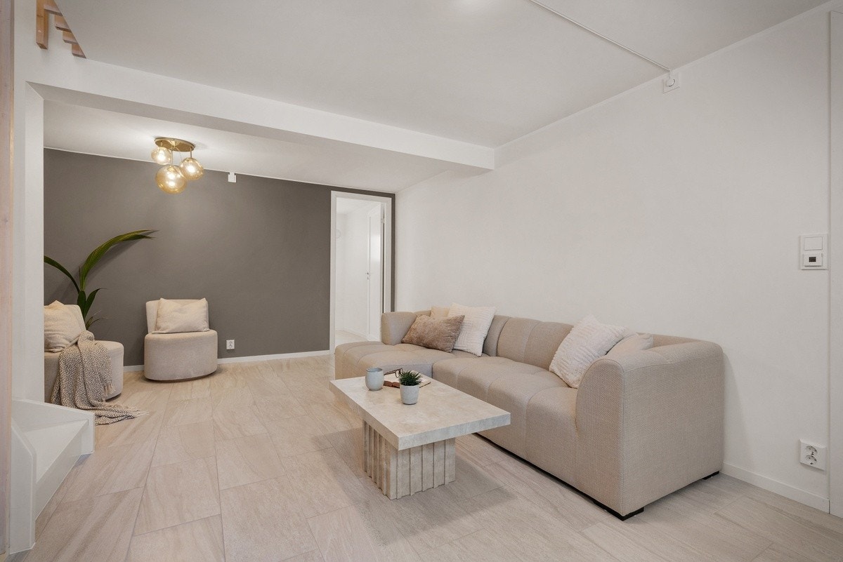 Stue nede Galleribilde