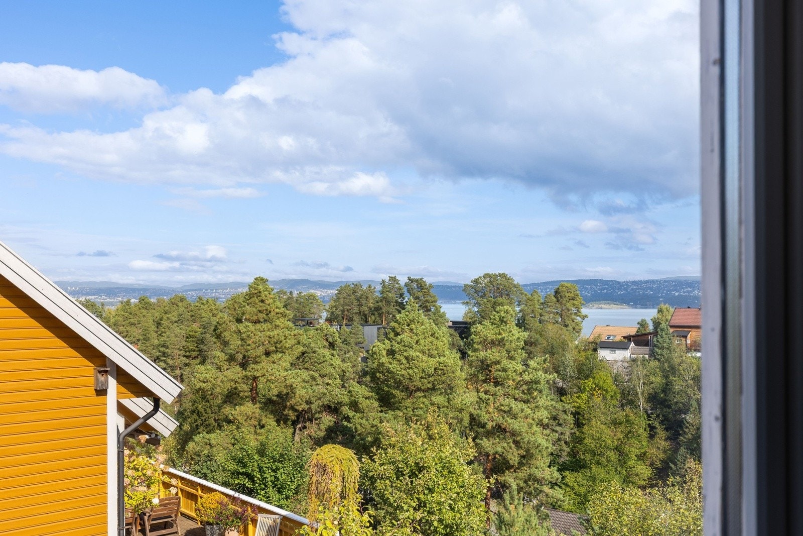 Flott utsikt mot fjorden og Oslo. Galleribilde