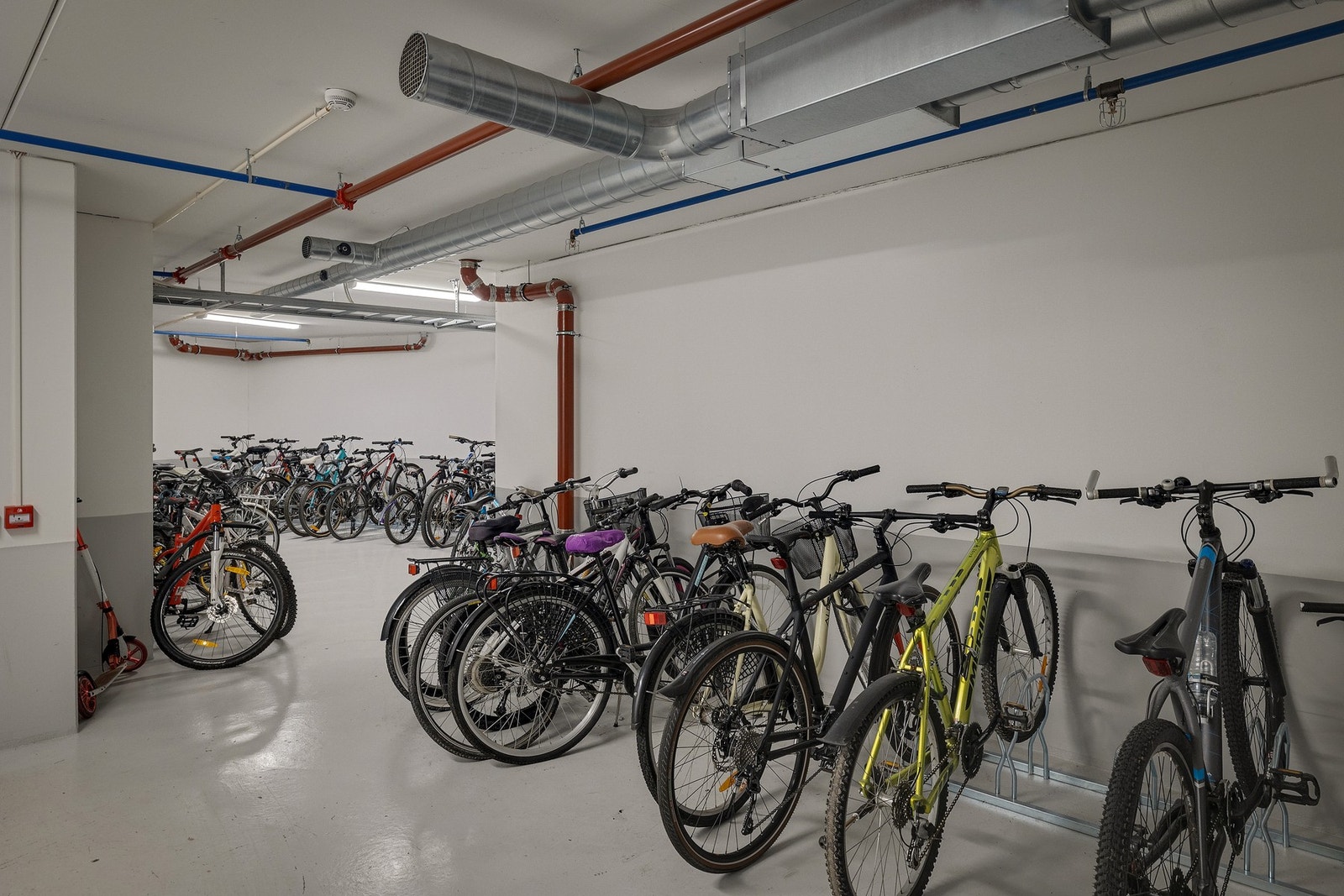 Felles sykkelbod tilgjengelig for alle beboere i sameiet Galleribilde