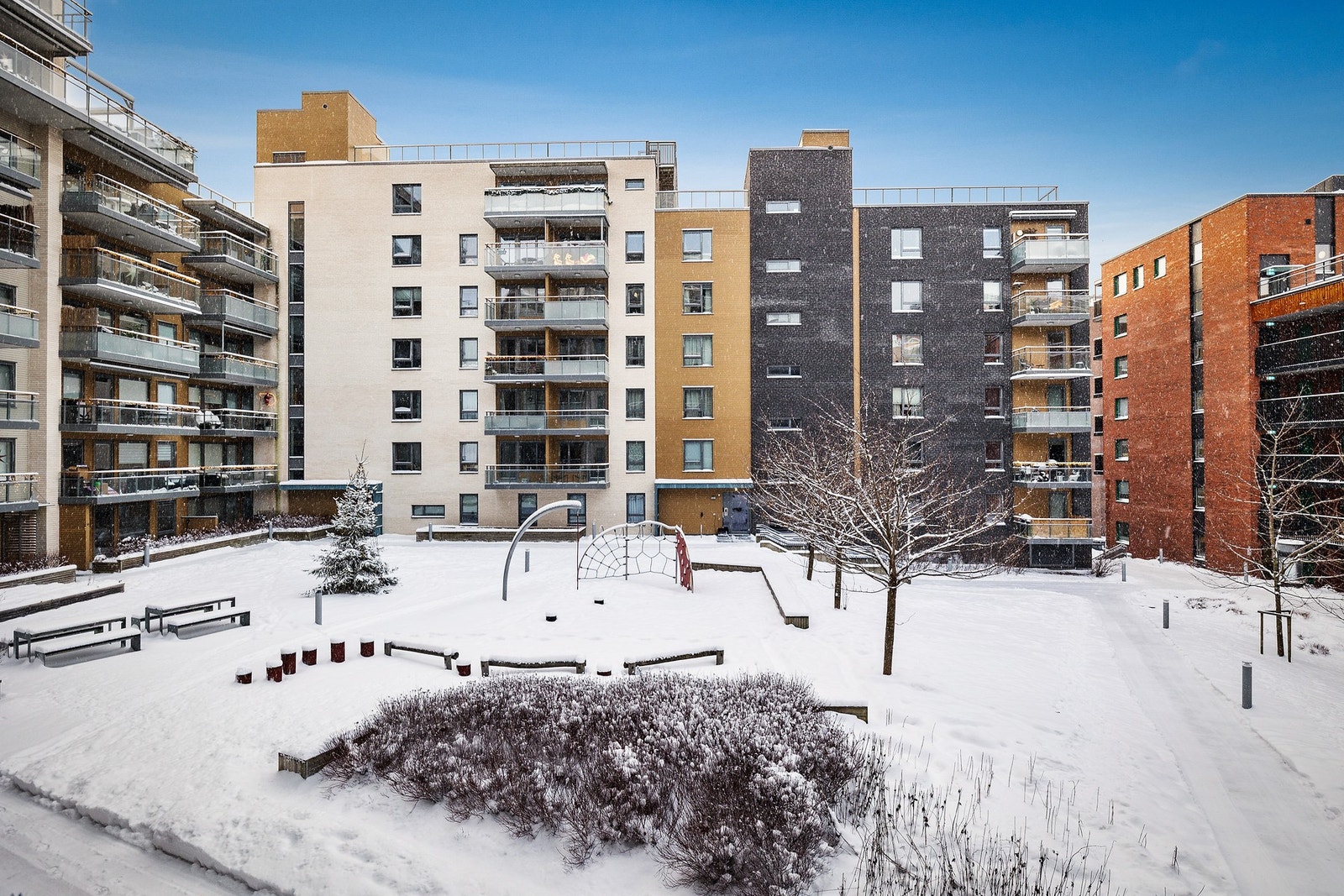 Hyggelig felles bakgård Galleribilde