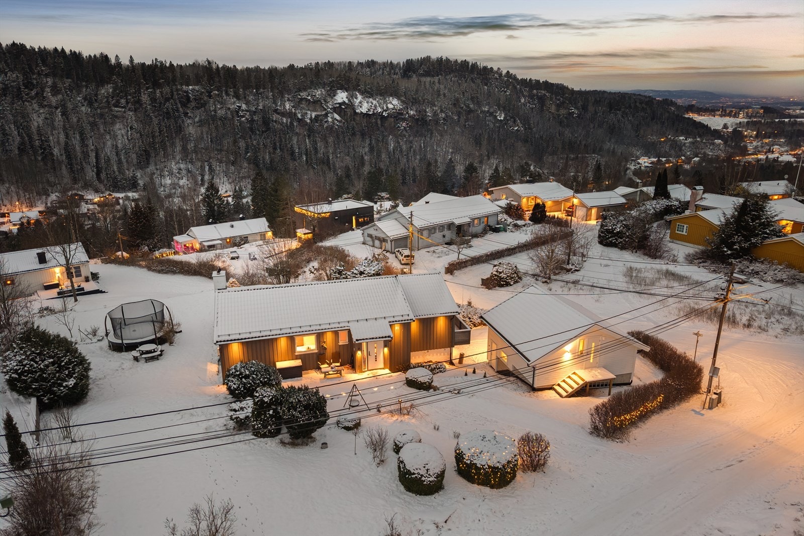 Ca. 1,2 mål tomt. Galleribilde