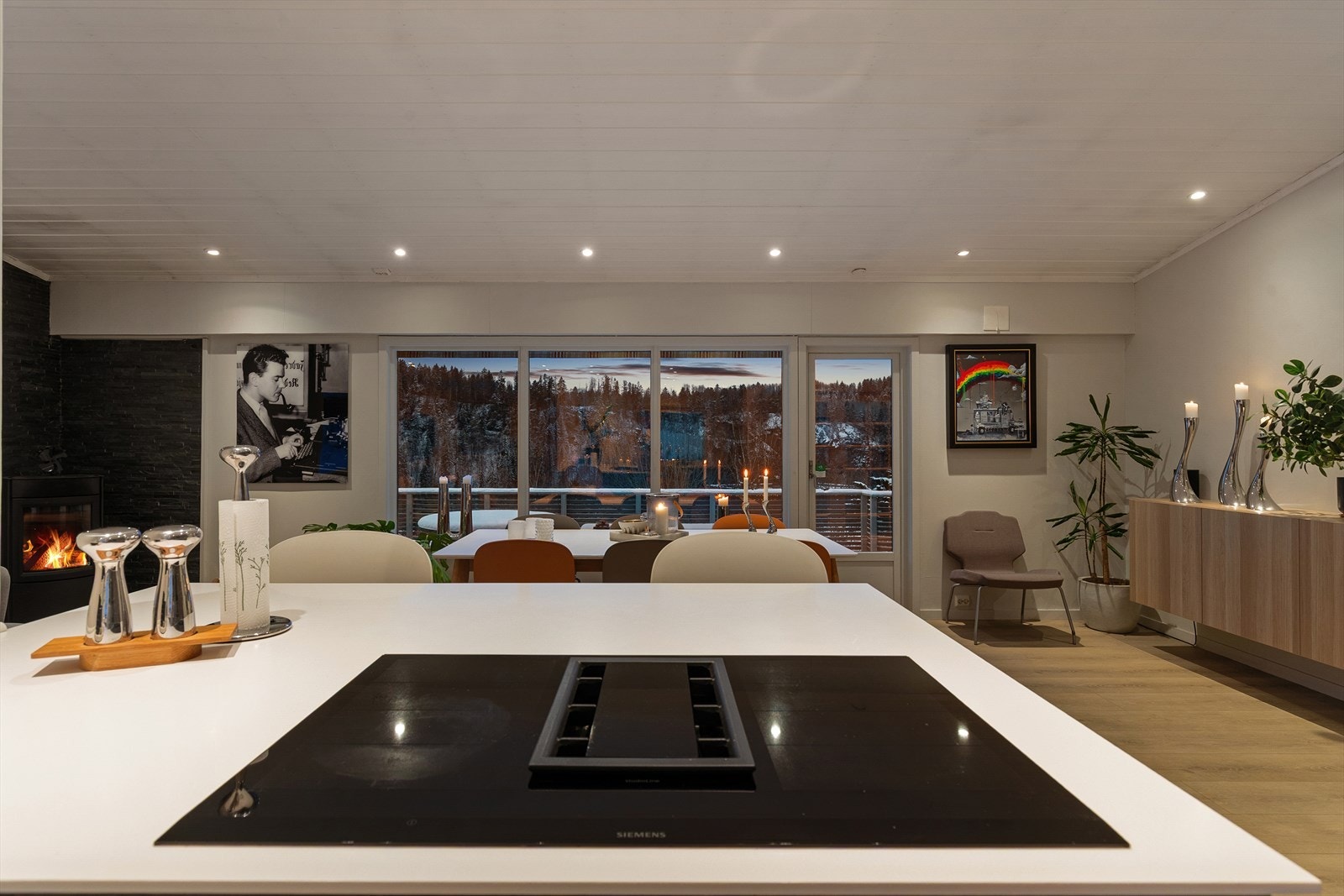 Det er montert komfyrvakt og aquastopp, som bidrar til økt sikkerhet i hverdagen. Galleribilde