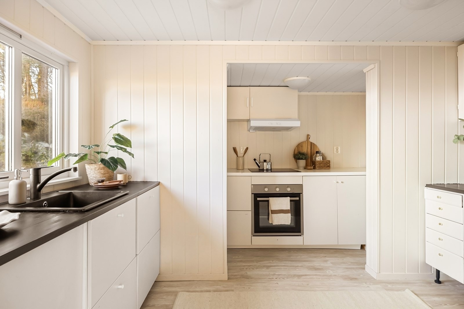 Kjøkkenet er på 9,9 kvm. Galleribilde