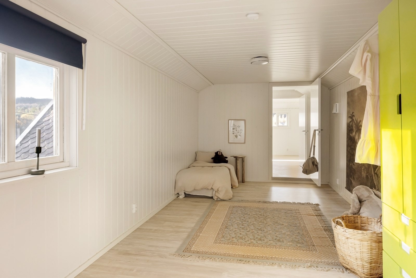 Rommet har en spesiell utforming med mange muligheter for innredning. Galleribilde