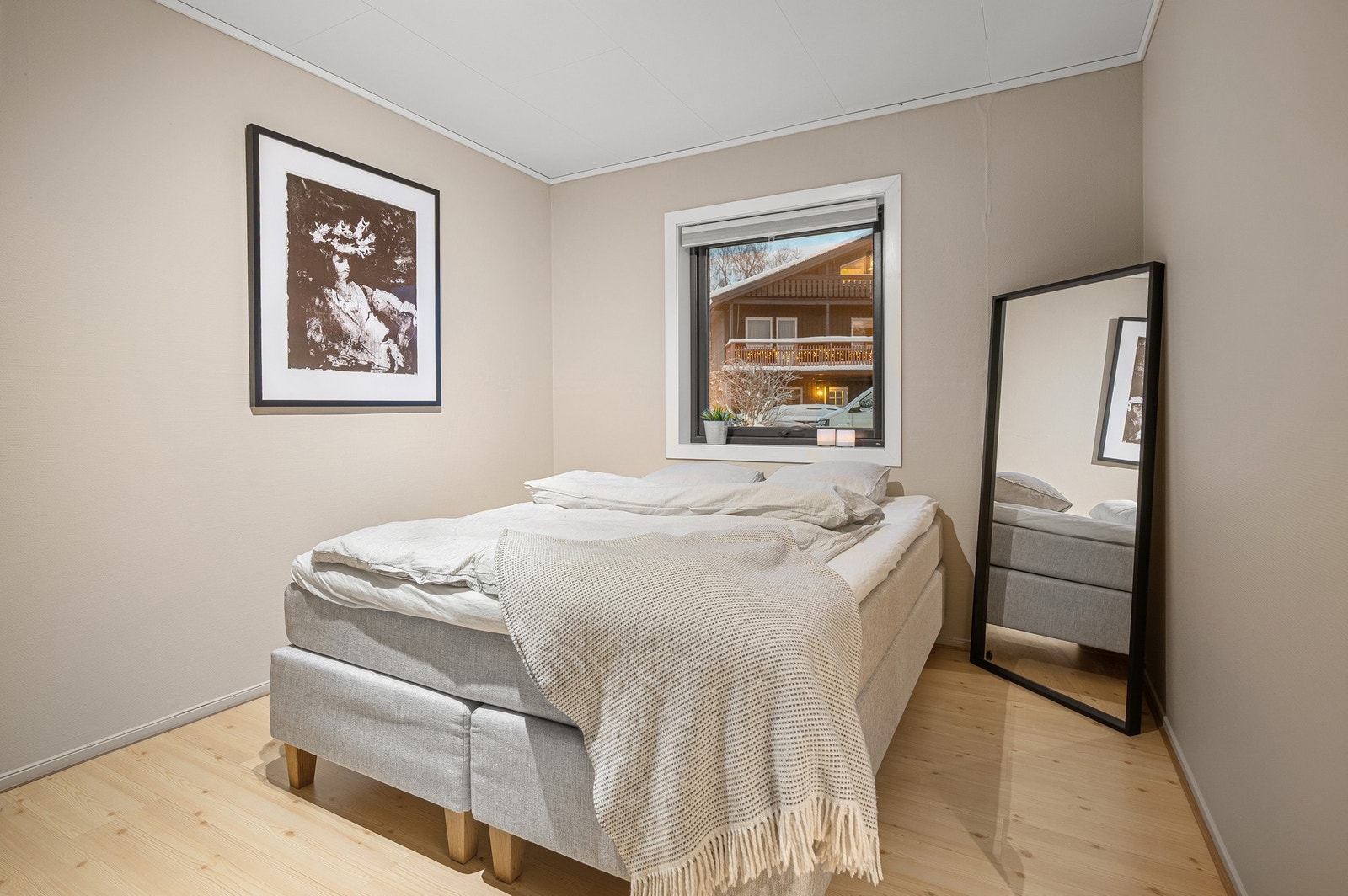 Soverom 2 er på 10,5m². Galleribilde