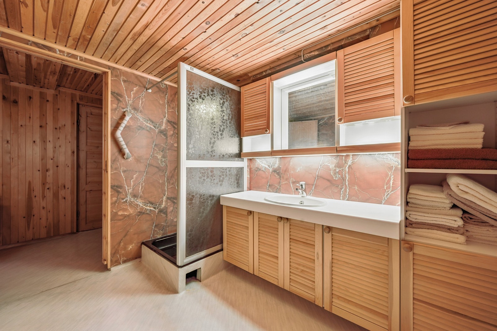 Dette badet har direkte adkomst til badstuen Galleribilde