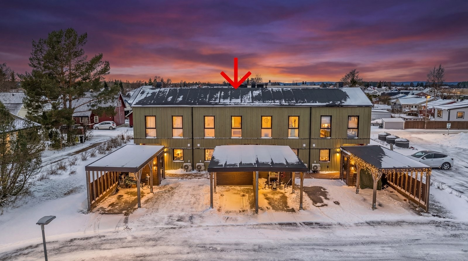 EIendomsMegler1 v/Marius Alstedt har gleden av å presentere Kildevegen 5!
Foto: Thor Øyvind Borgersen/Flytende film Galleribilde