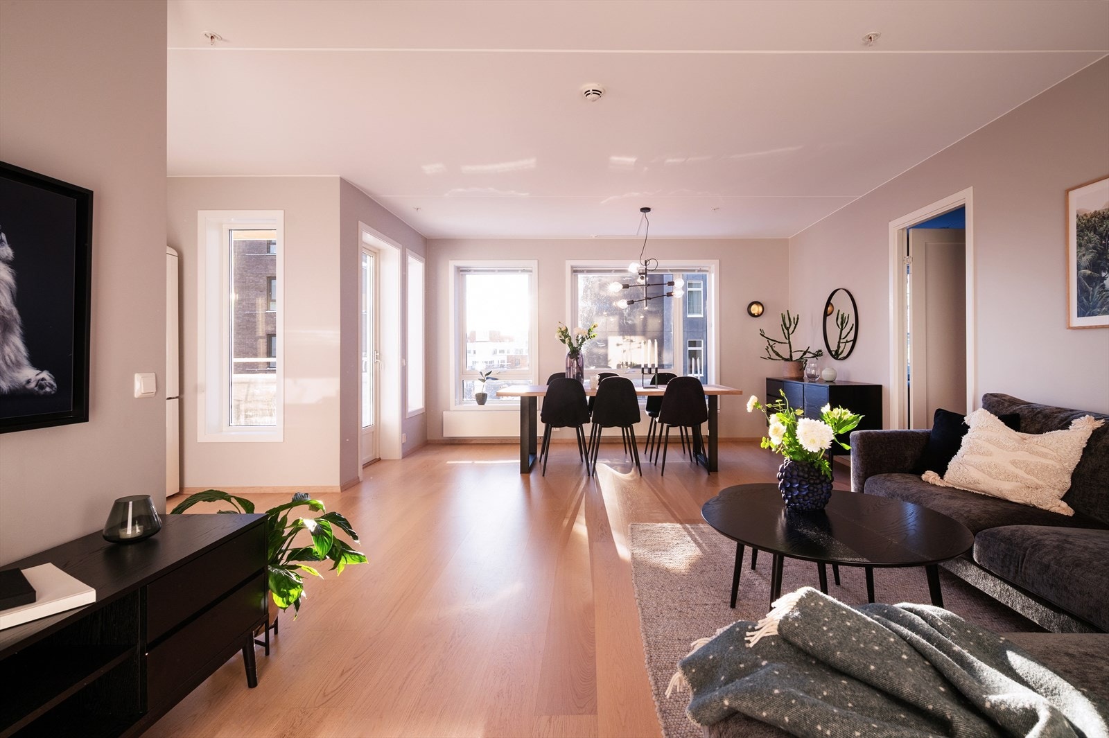 Velkommen til Lørenveien 56 - Presentert av Joakim Hjelm v/Nordvik bolig. Foto: Peter Futo. Galleribilde