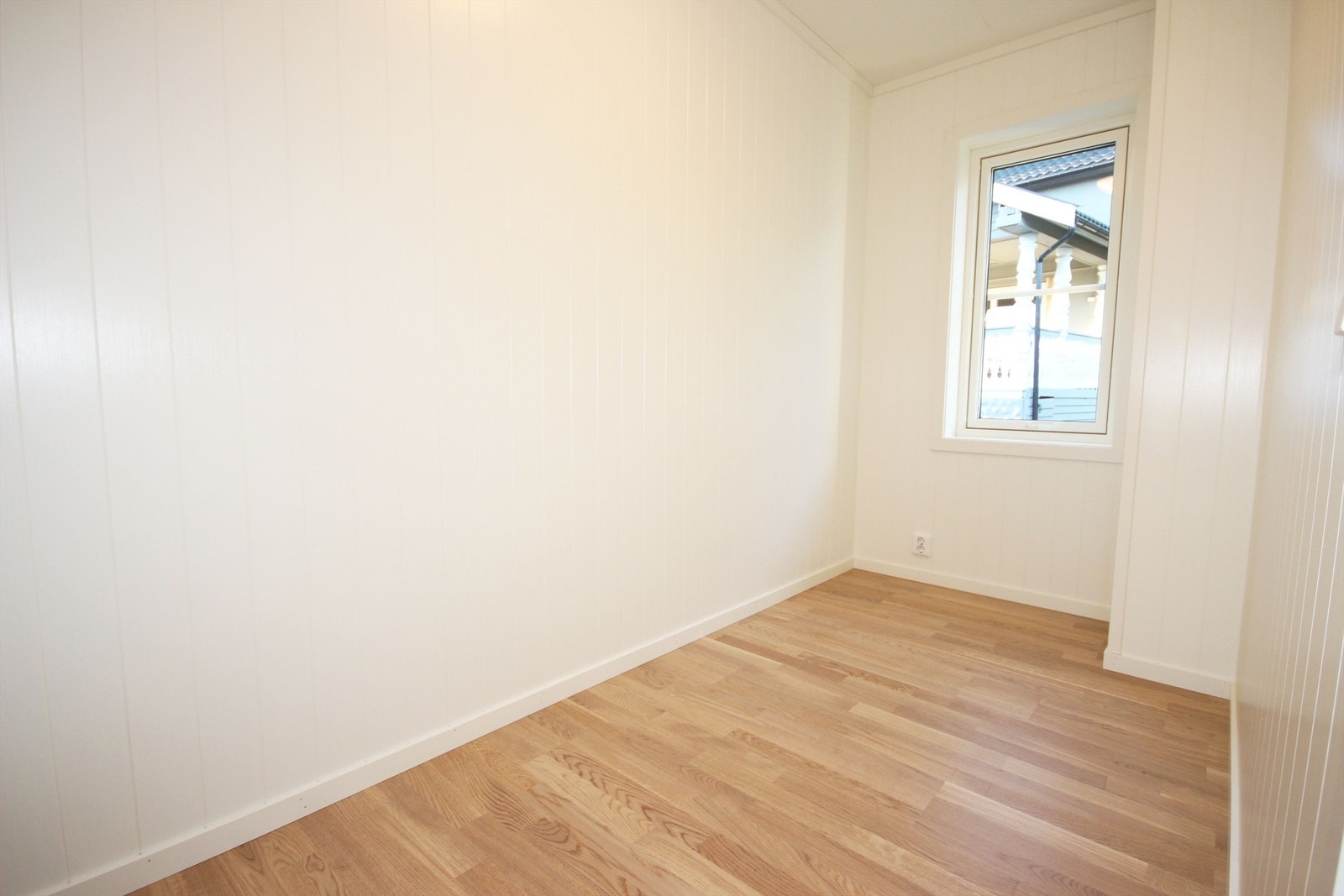 Disponibelt rom på cirka 6. kvm. med vindu Galleribilde