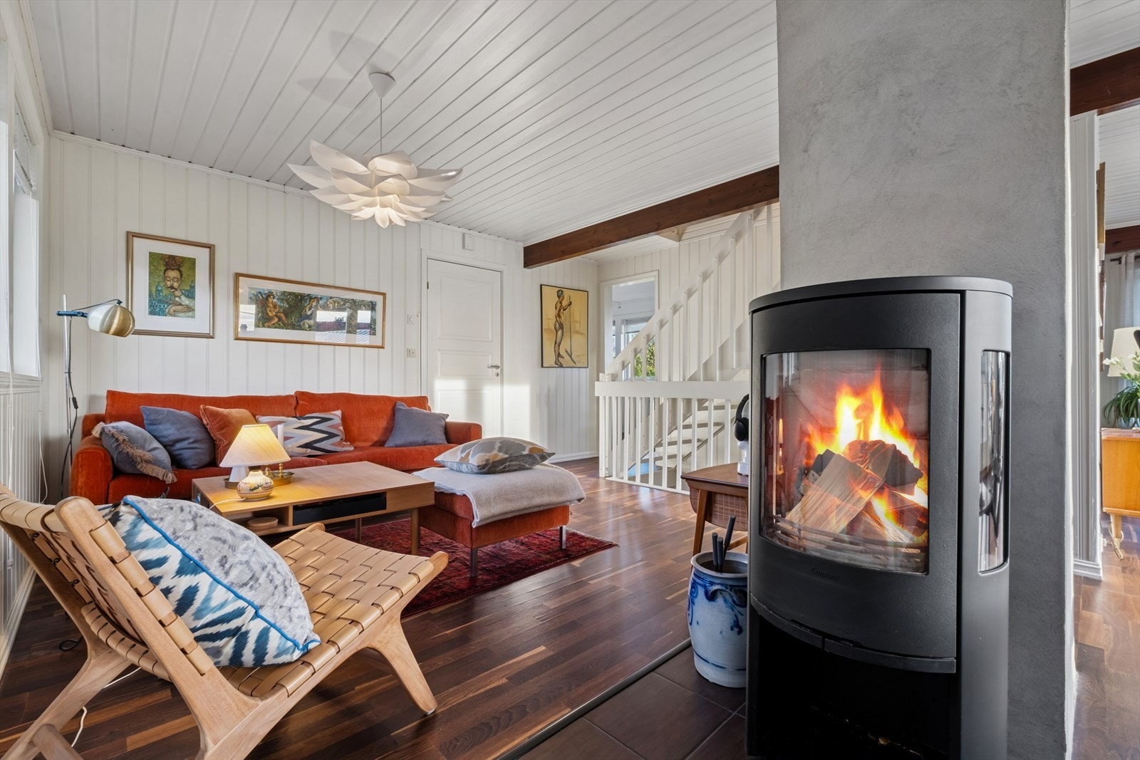 Vedovnen i stuen sørger for god varme på de kaldeste dagene Galleribilde