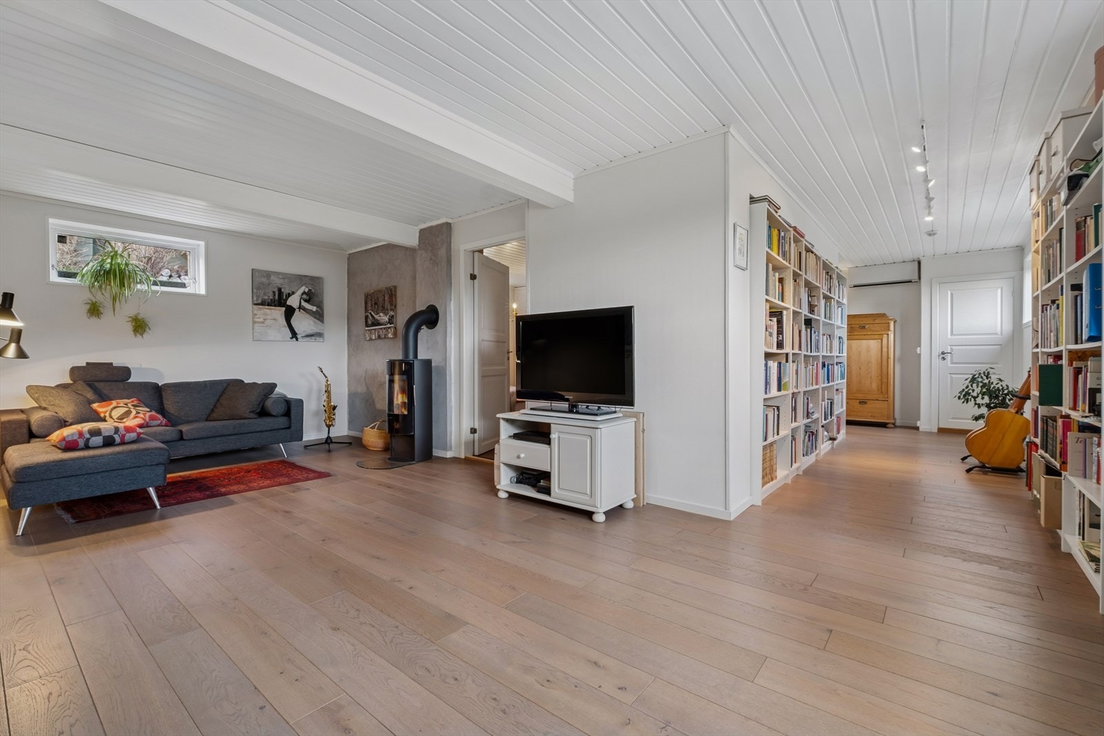 Rom innredet som kjellerstue. (Rommet er ikke omsøkt fra tilleggsdel til hoveddel) Galleribilde