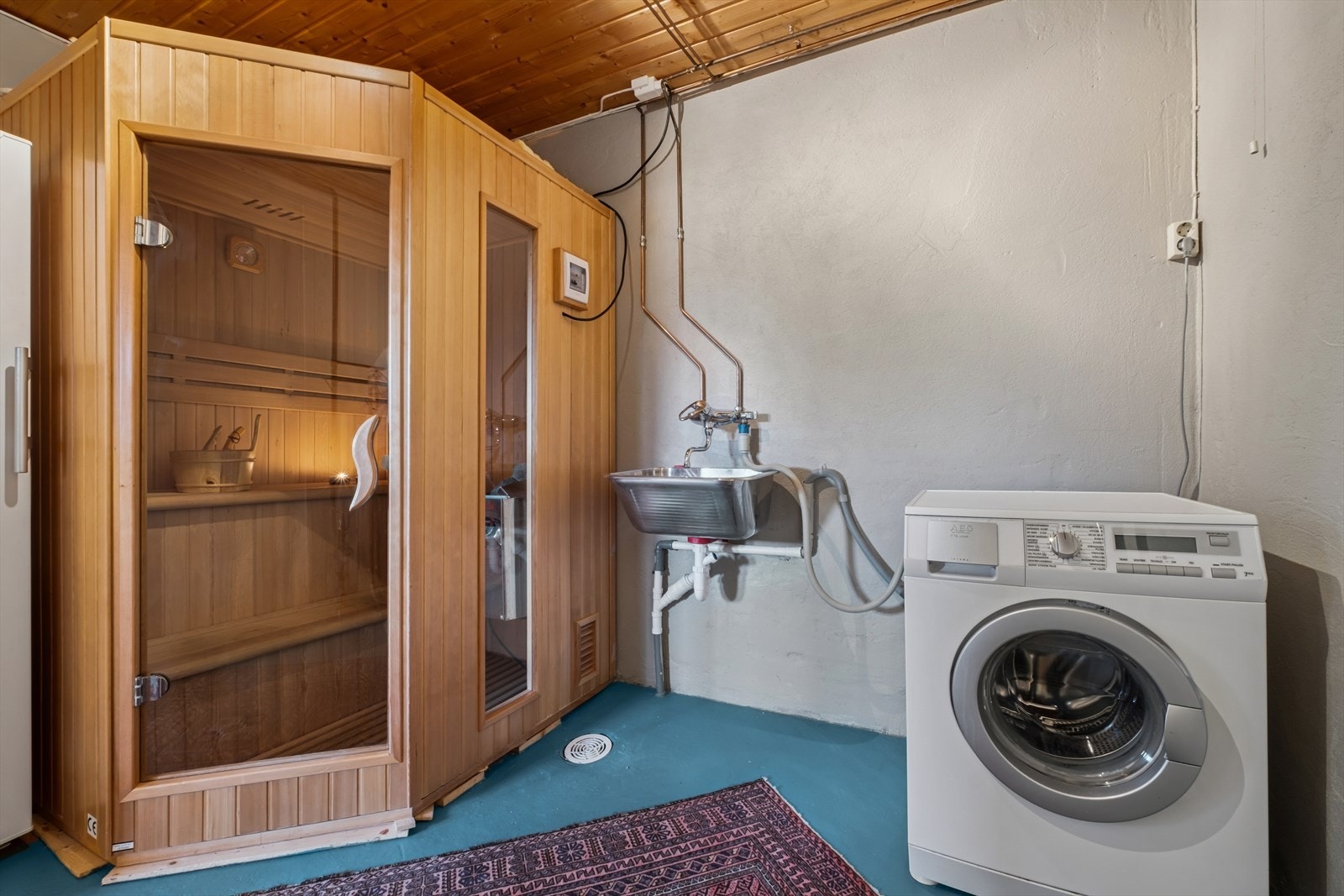 Vaskerom og badstue i kjelleren Galleribilde