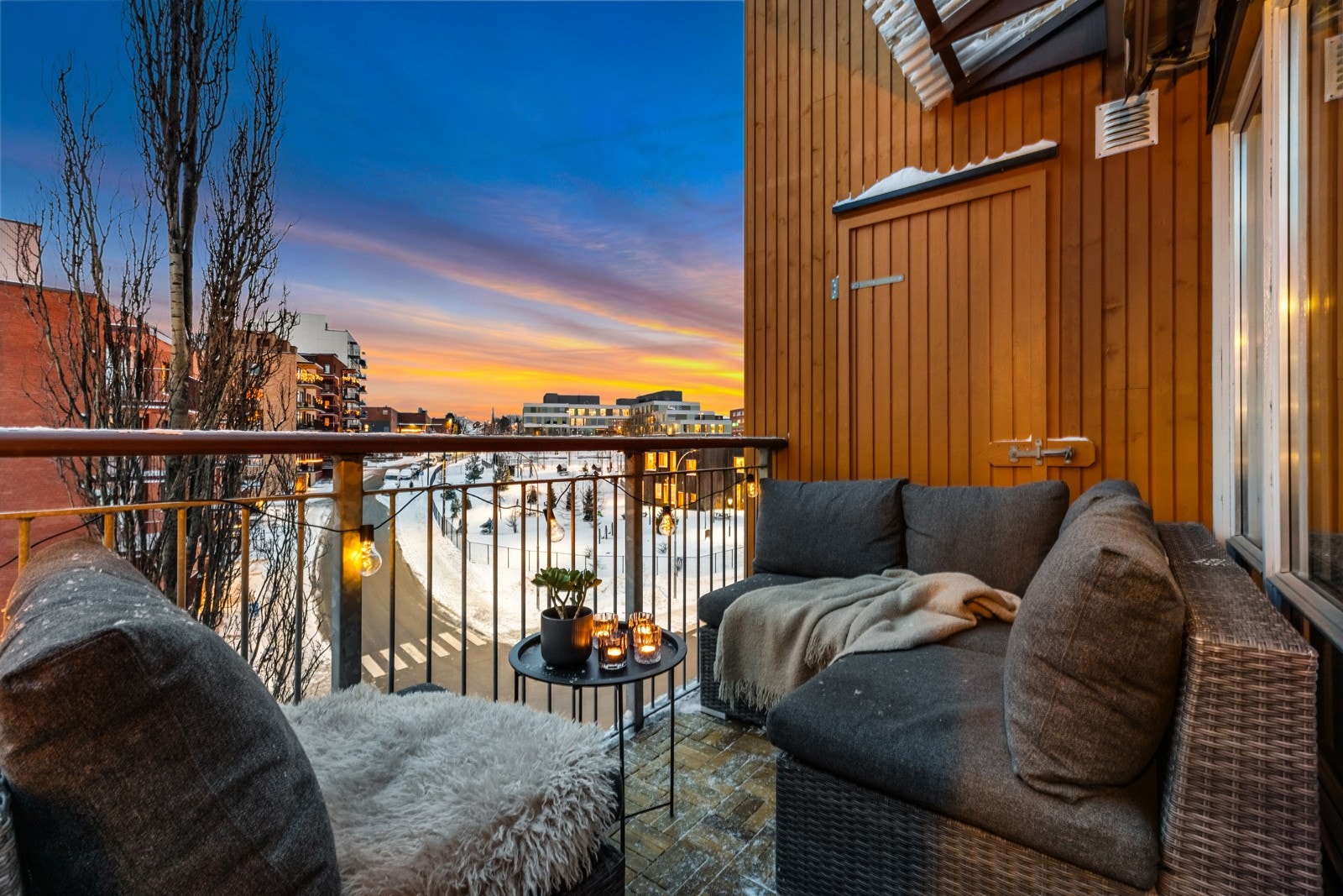 Leiligheten har vestvendt balkong med gode utsikts- og solforhold. Galleribilde