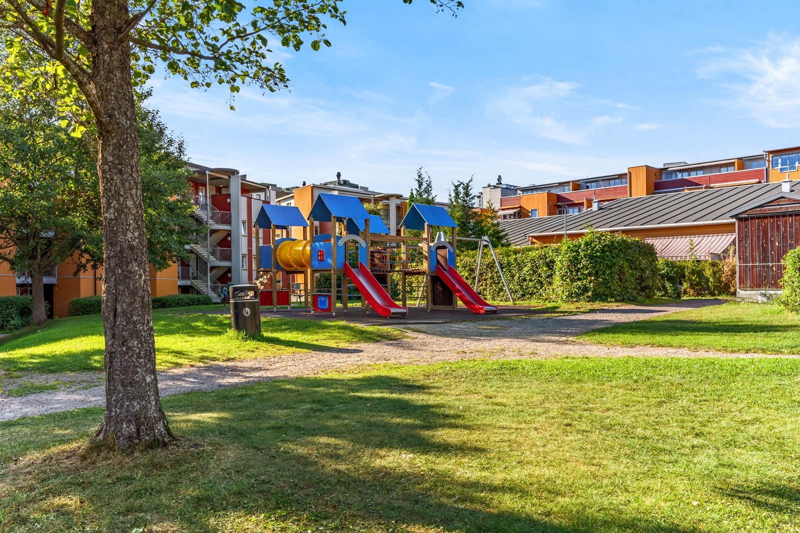 Borettslaget har trivelige og skjermede fellesarealer. Galleribilde