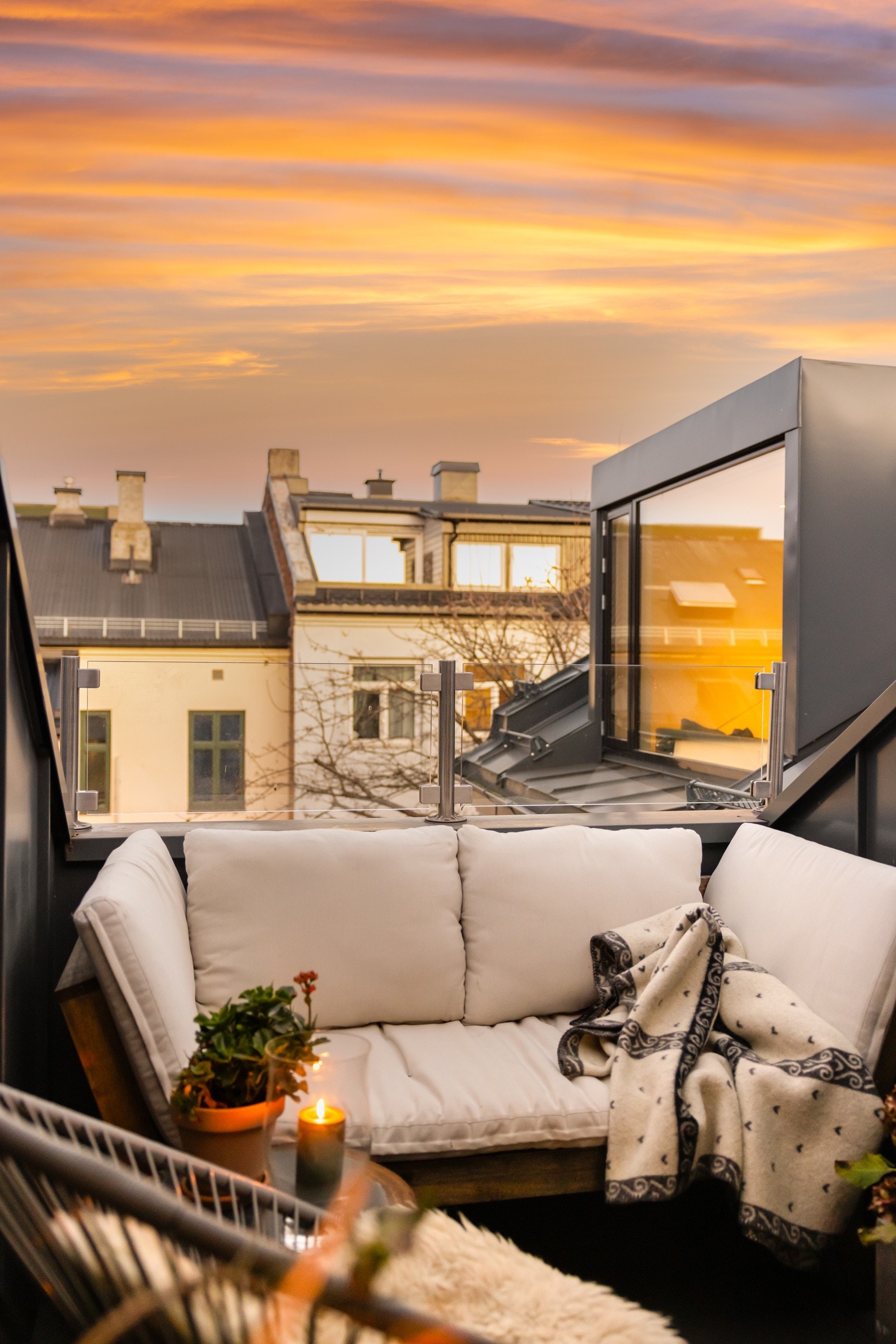 Takterrassen er av behagelig størrelse på ca. 6m². Galleribilde