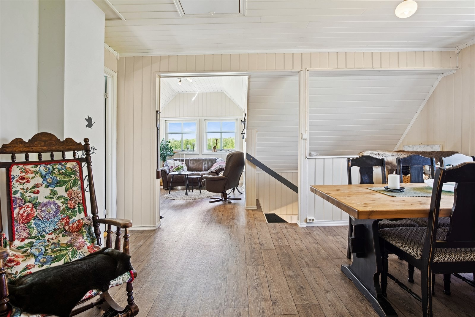 Opp trappen til 2. etasje hvor det er loftstue. Galleribilde