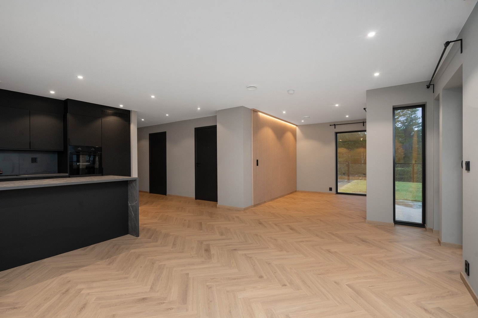 I enden av stuen kan du fint innrede som spisestue Galleribilde