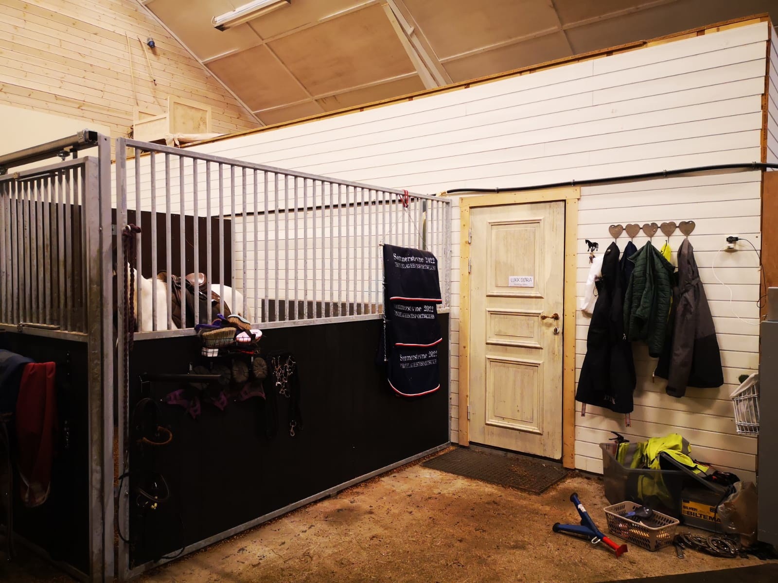 Utgang til luftegård Galleribilde