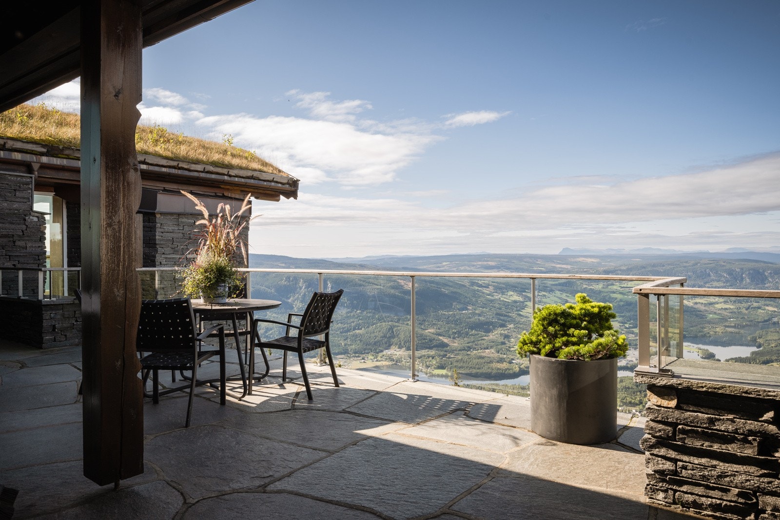 Nydelig utsikt som kan nytes her på de fine dagene Galleribilde