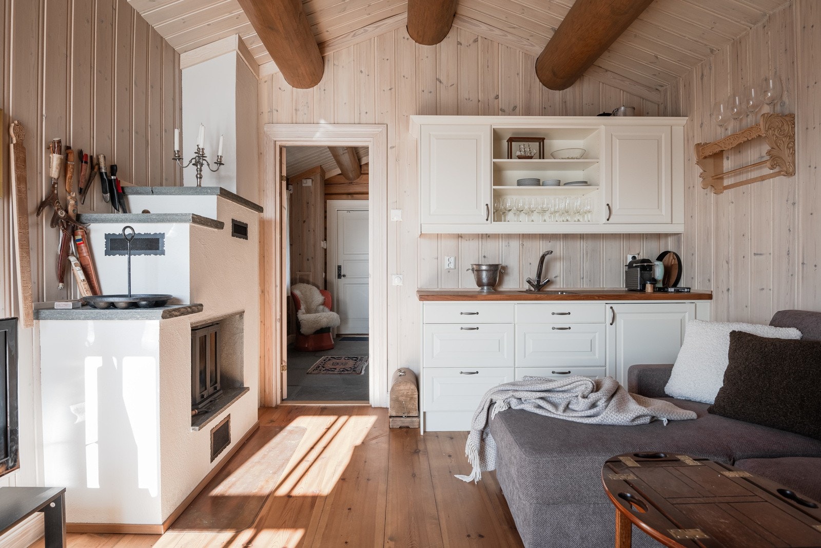 Hyttas anneks er det perfekte stedet for sosiale samlinger eller som et avlastningsrom for gjester Galleribilde