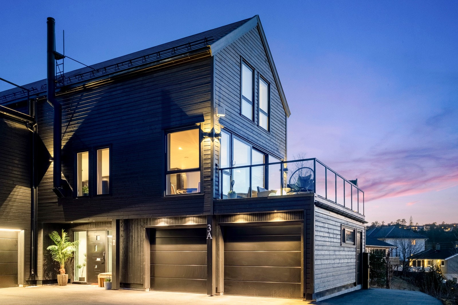 Haukeveien 3A - En stor og påkostet familiebolig med dobbelgarasje, 3 bad og 5 soverom. Boligen må oppleves! Galleribilde