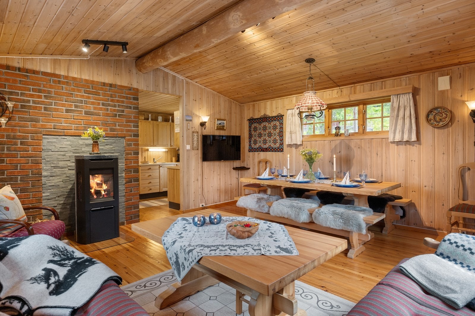 Peisovnen gir både varme og ekstra hygge. Galleribilde